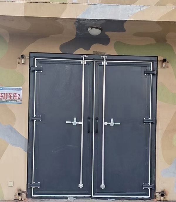 特克斯工业平开门