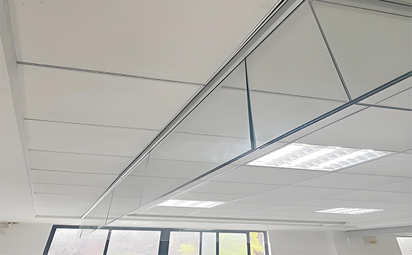 特克斯玻璃挡烟垂壁