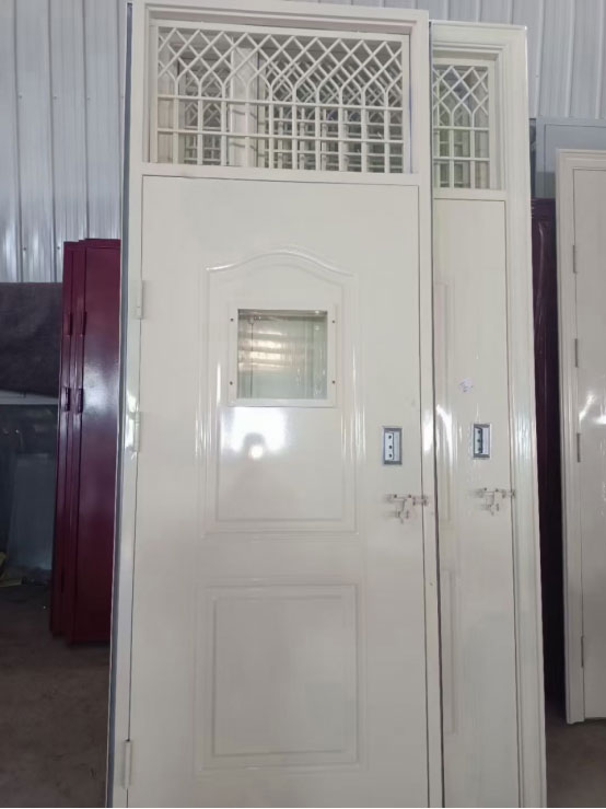 特克斯学校教室门