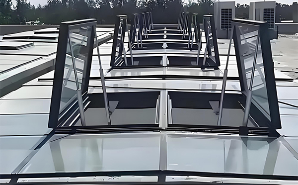 特克斯兰州特克斯排烟窗选型安装与维护实用指南