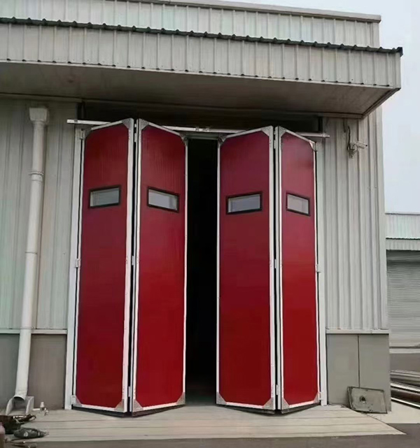 特克斯工业折叠门在大型装配车间出入口的应用实例